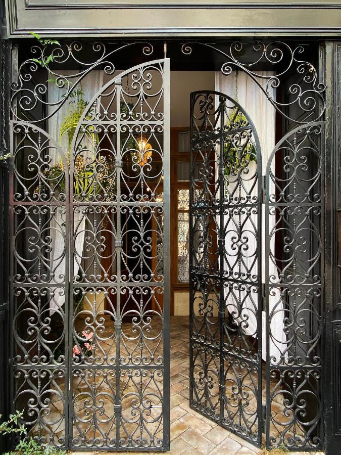 L'Heure Bleue - Charme Et Histoire Au Coeur D'Avignon Apartment Ngoại thất bức ảnh